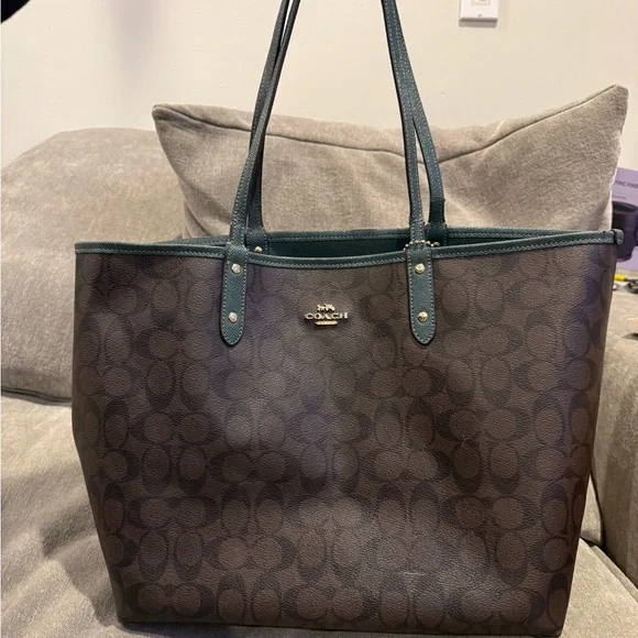 Coach City Tote Bag in Signature canvas - Picture 1 of 7